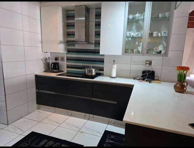 4 BEDROOM PROPERTY TO RENT IN GLEN MARAIS